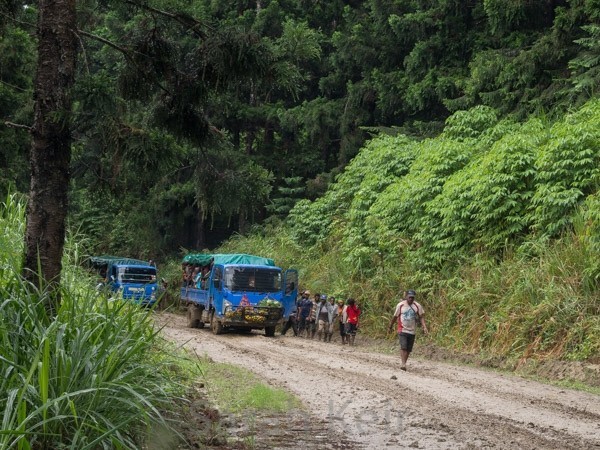 Trip out of Bulolo