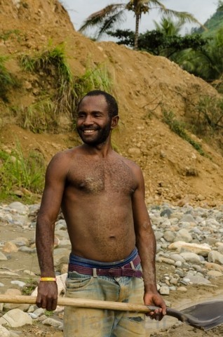 Gold panning outside Bulolo