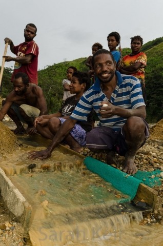 Gold panning outside Bulolo